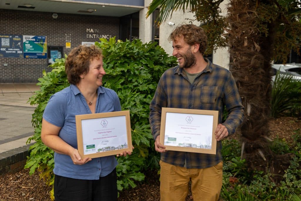 251009 Newquay Zoo Britain in Bloom Gold Award Farah Adaci 10